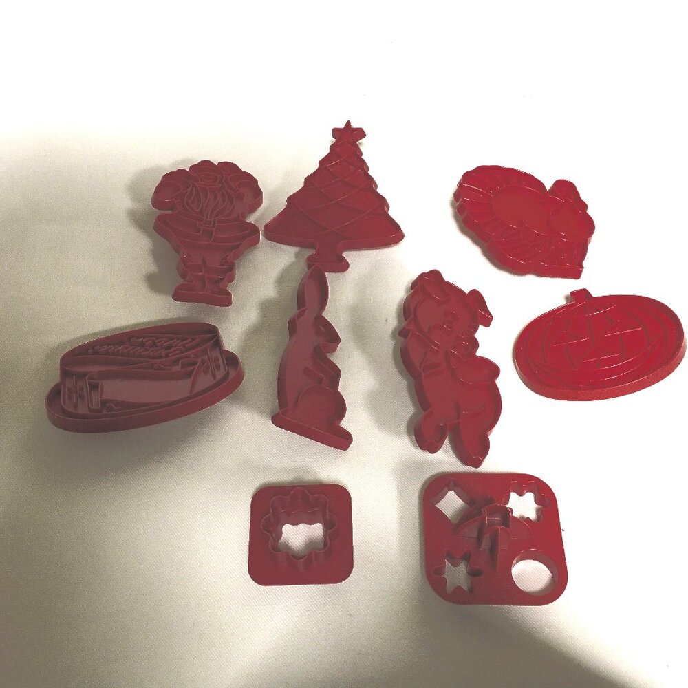 Vintage Tupperware Cookie Cutters Red Santa Turkey Pumpkin Christmas Tree
